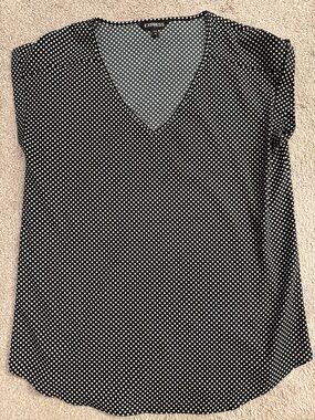 Express Black Polka Dot Gramercy V-Neck Blouse